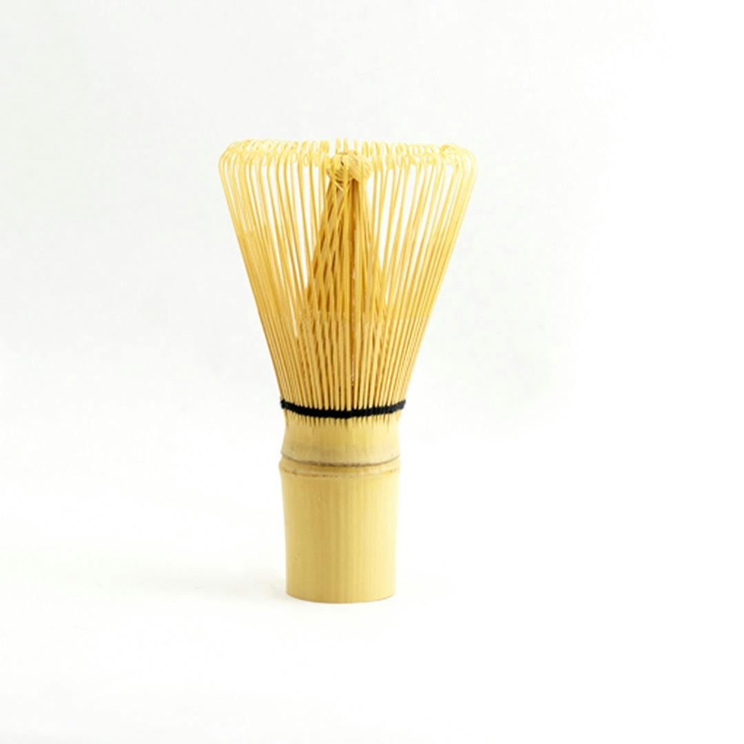 Frullino di bambù per mescolare il Matcha